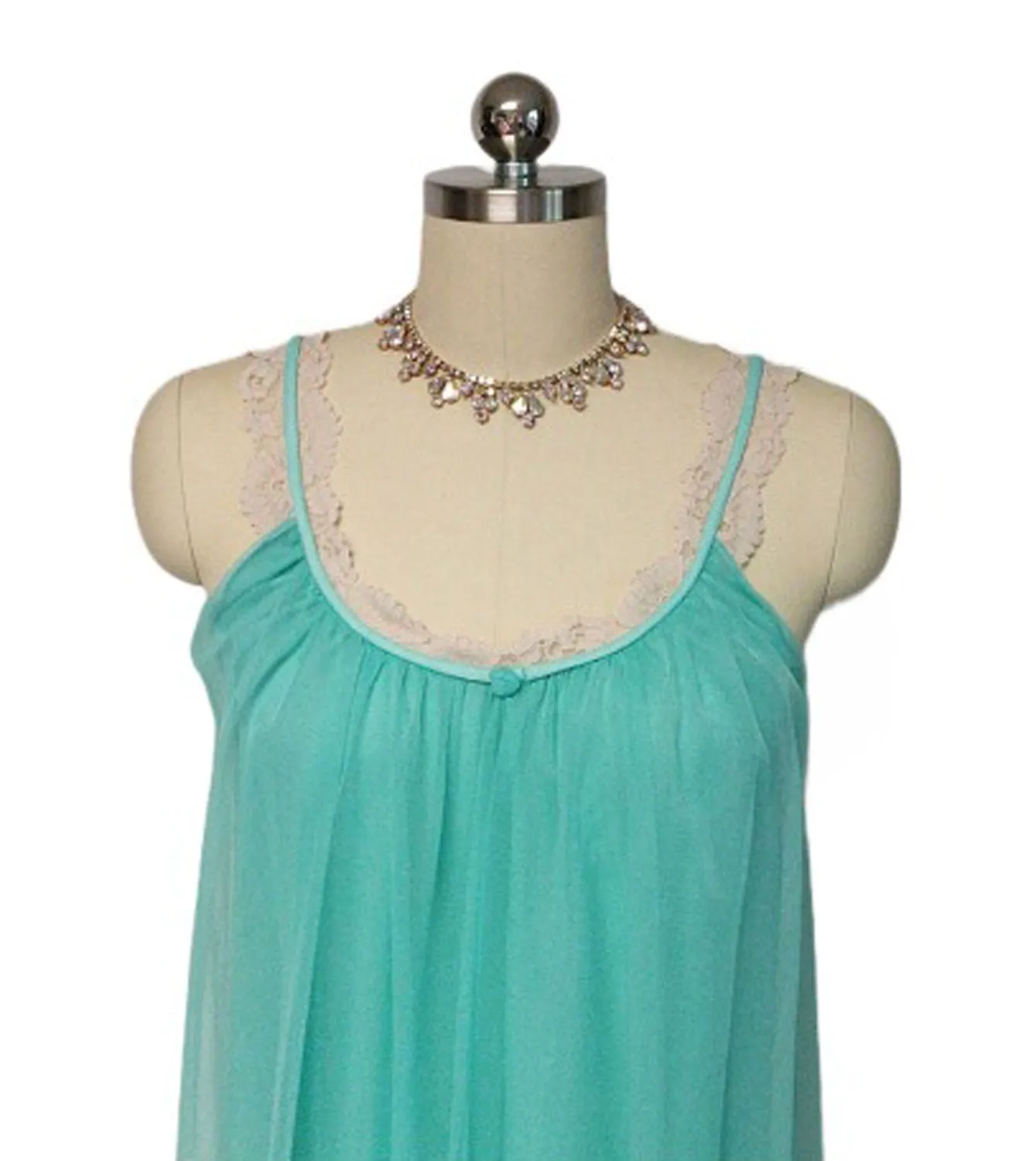 *  VINTAGE SOUTHERN BELLE INTIME OF CALIFORNIA LACEY DOUBLE NYLON PEIGNOIR & NIGHTGOWN SET IN AQUAMARINE