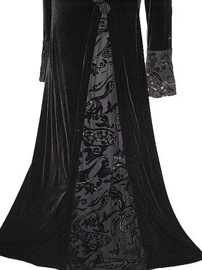 NEW WITH TAG - FROM MY OWN PERSONAL COLLECTION - FABULOUS VICTORIAN-LOOK VELVETY EVENING GOWN / DRESSING GOWN ADORNED WITH SPARKLING SILVER BURNOUT FABRIC