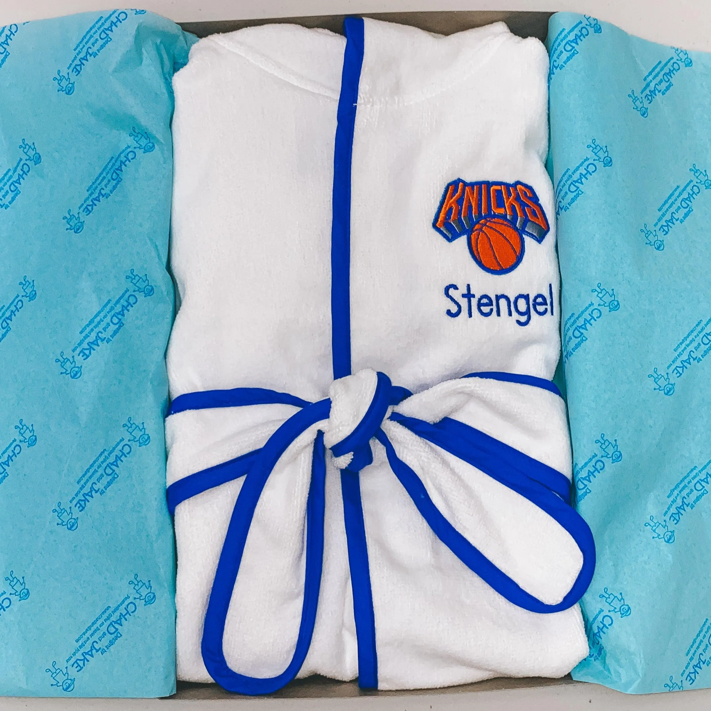 Customizable New York Knicks Plush Robe - Personalized Team Spirit Lounge Wear