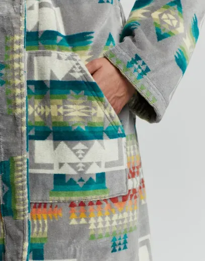 Robe<br>Chief Joseph-Grey