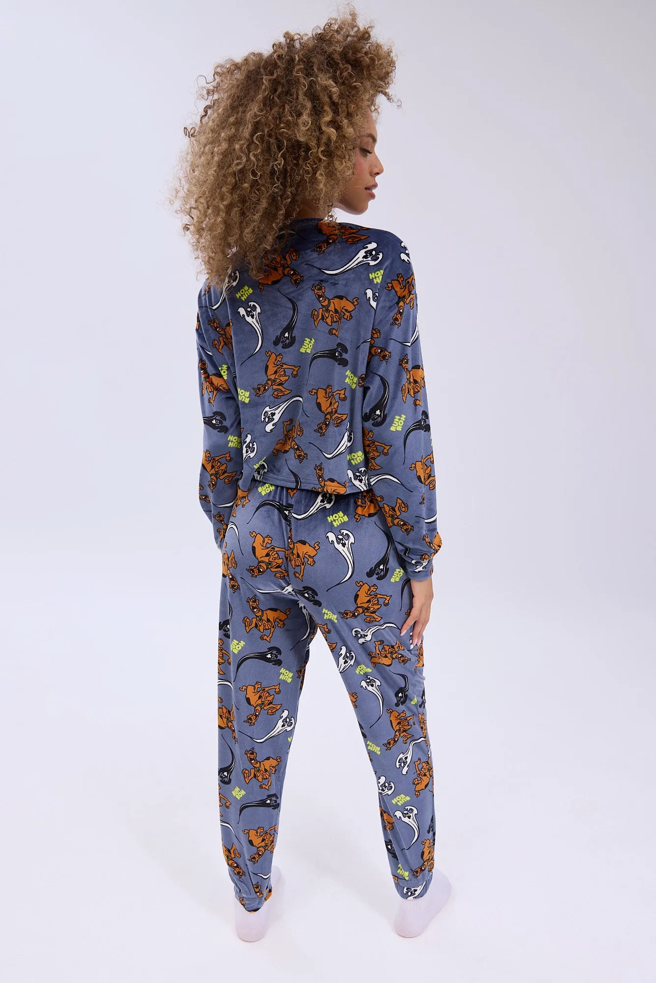 Scooby-Doo Printed Velour Pajama Jogger And Tee Set