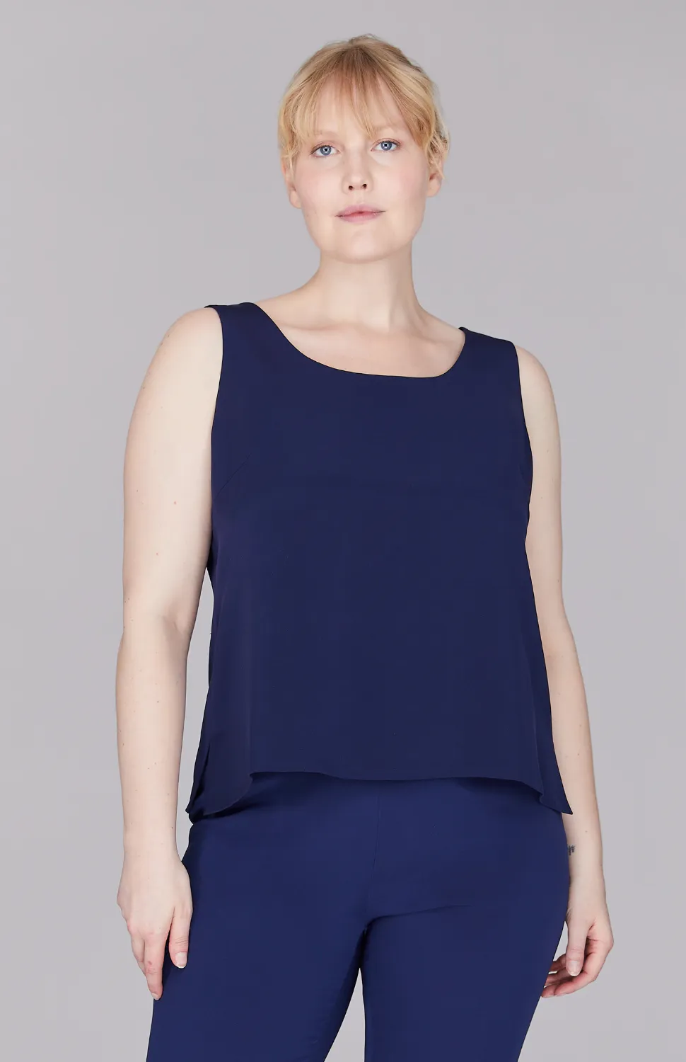 Silk Essential Scoop Neck Camisole