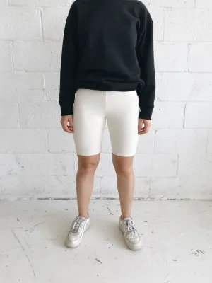 TUCK cream biker short