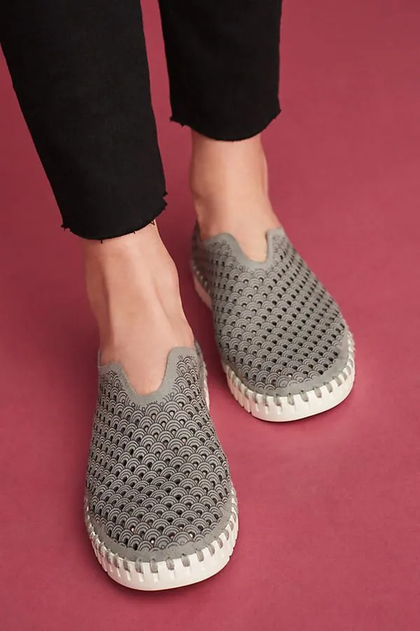 Tulip 139 - The On-The-Go Slip-On in Grey